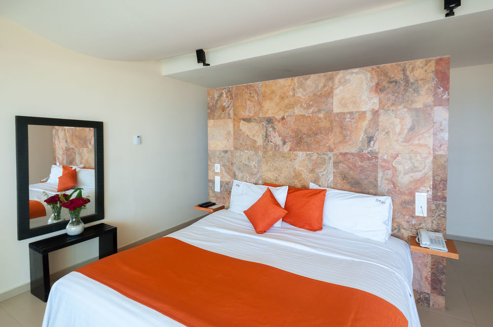 Artisan Playa Esmeralda Family Beach Hotel Playa Chachalacas Exterior photo